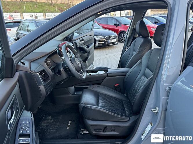 Nissan Rogue 42 interauto-car