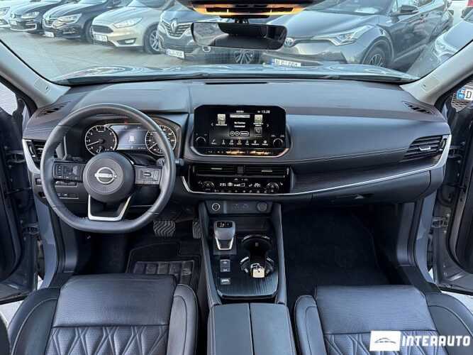 Nissan Rogue 43 interauto-car