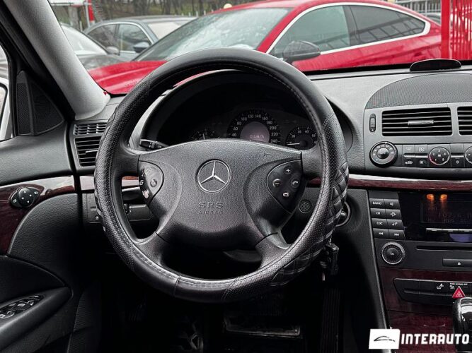 Mercedes E 200 35 interauto-car