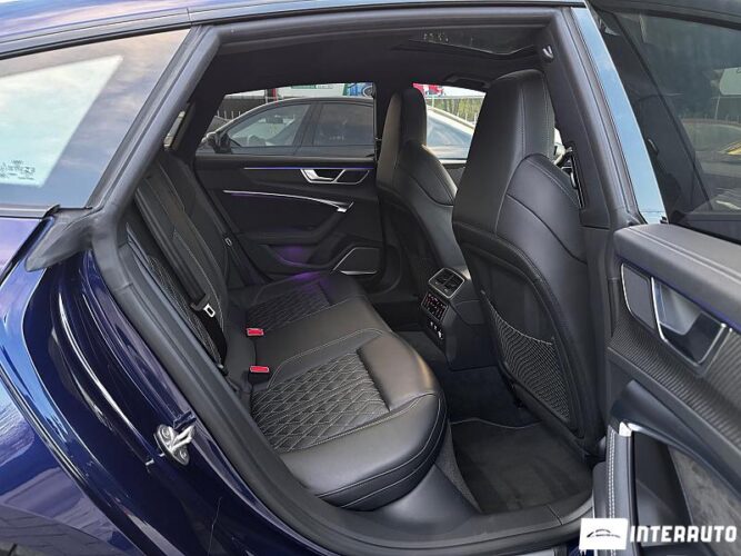 Audi S7 38 interauto-car