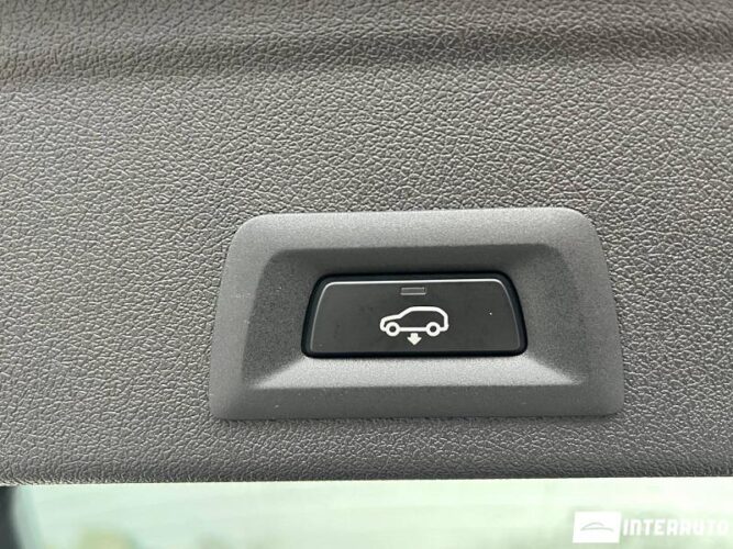 BMW X6 M5.0D 50 interauto-car