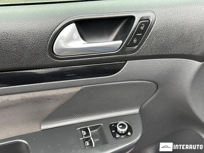 Volkswagen Golf GT 41 interauto-car