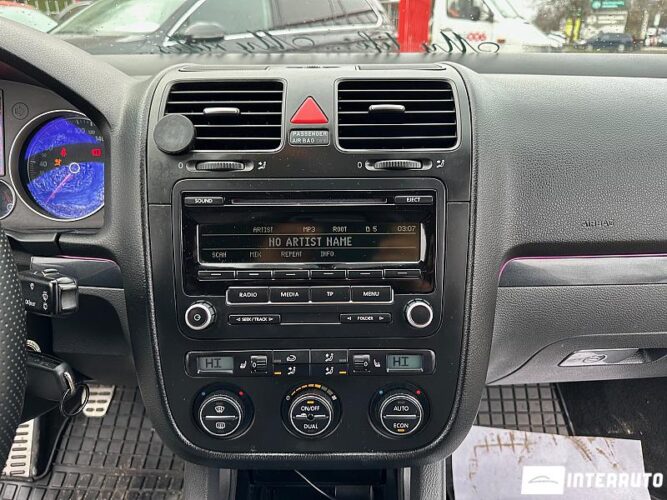 Volkswagen Golf GT 37 interauto-car