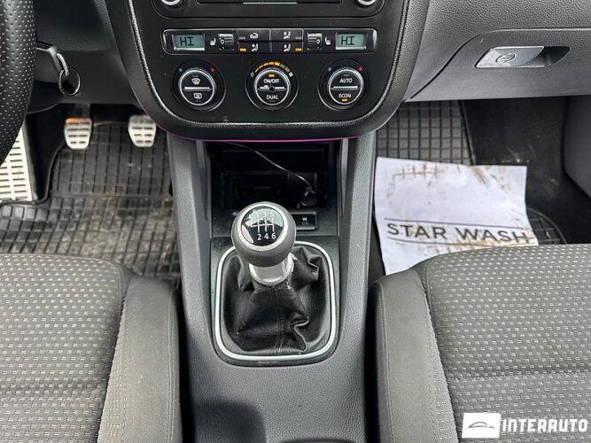 Volkswagen Golf GT 38 interauto-car