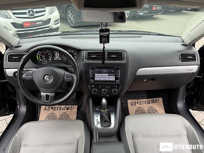 Volkswagen Jetta 35 interauto-car