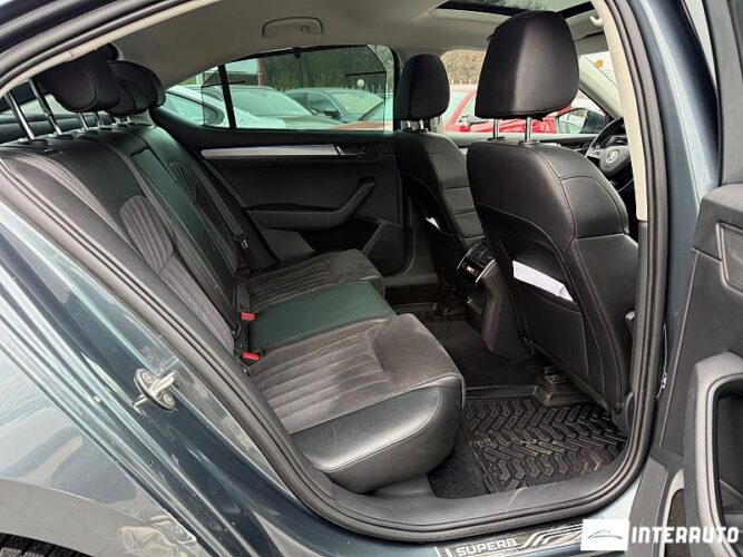 Skoda Superb 49 interauto-car