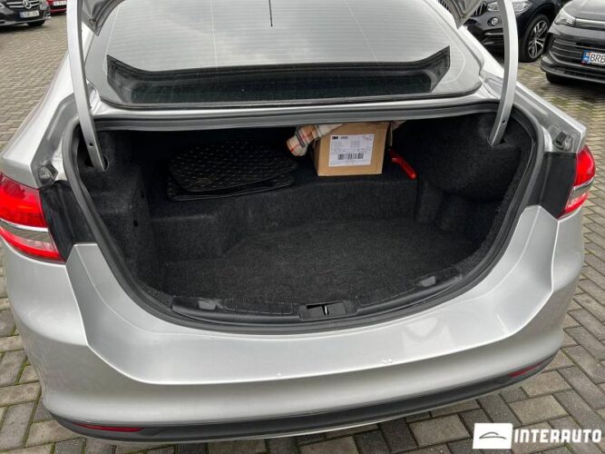 Ford Fusion 35 interauto-car