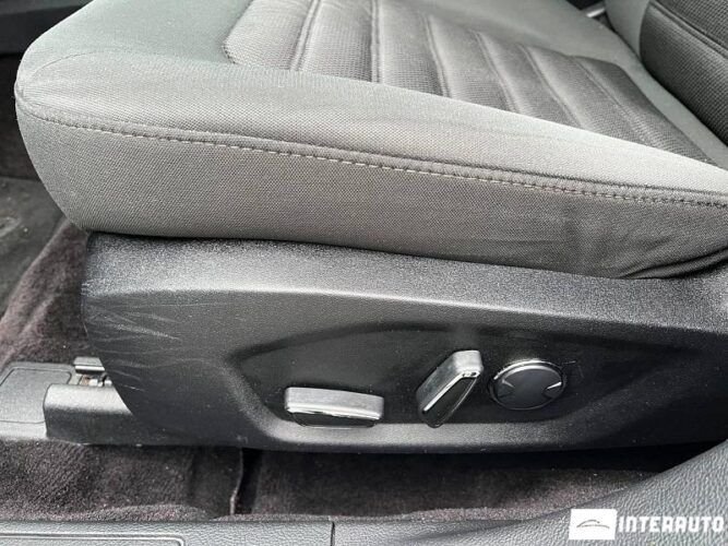 Ford Fusion 38 interauto-car