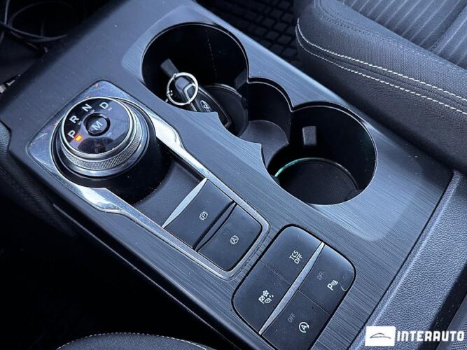 Ford Focus 43 interauto-car