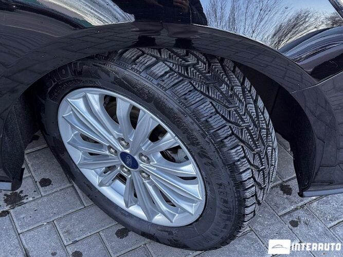 Ford Focus 51 interauto-car