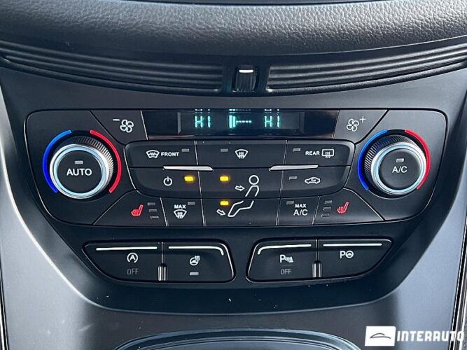 Ford Kuga 41 interauto-car