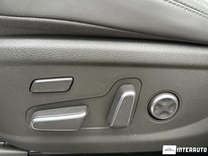 Hyundai Santa Fe 70 interauto-car