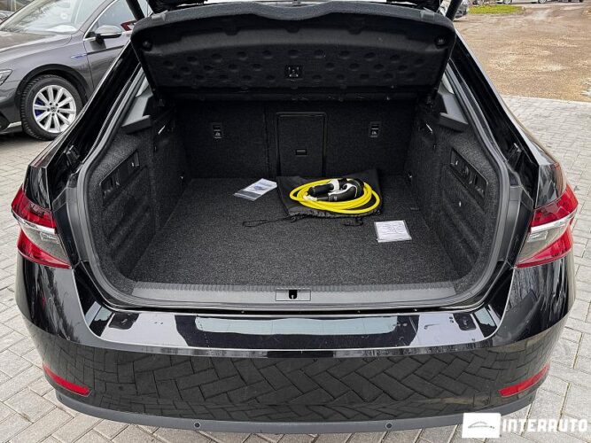 Skoda Superb 56 interauto-car