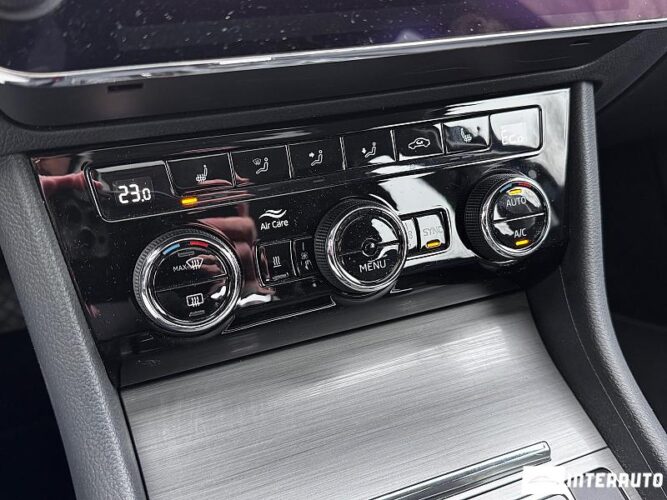 Skoda Superb 46 interauto-car