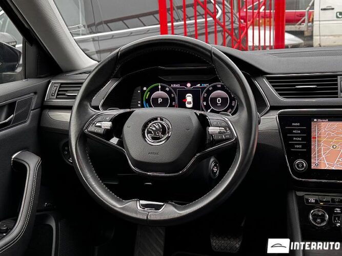 Skoda Superb 43 interauto-car
