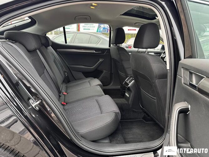 Skoda Superb 55 interauto-car