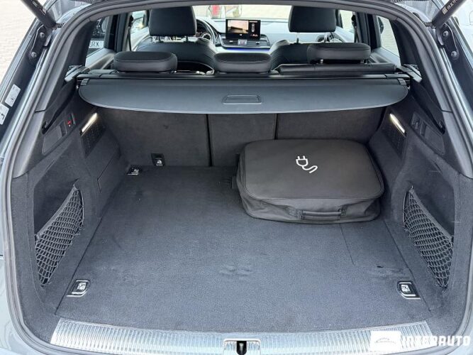 Audi Q5 50 interauto-car