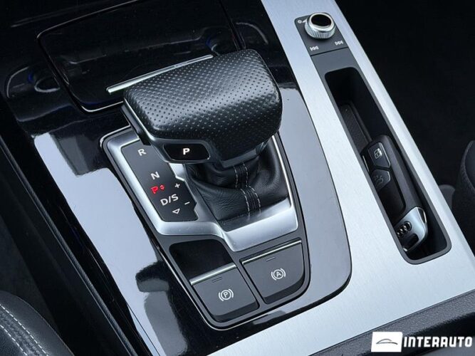 Audi Q5 45 interauto-car