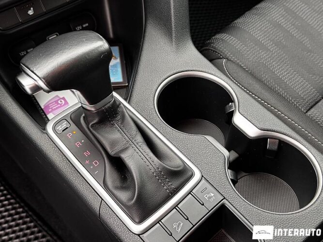 Kia Sportage 41 interauto-car