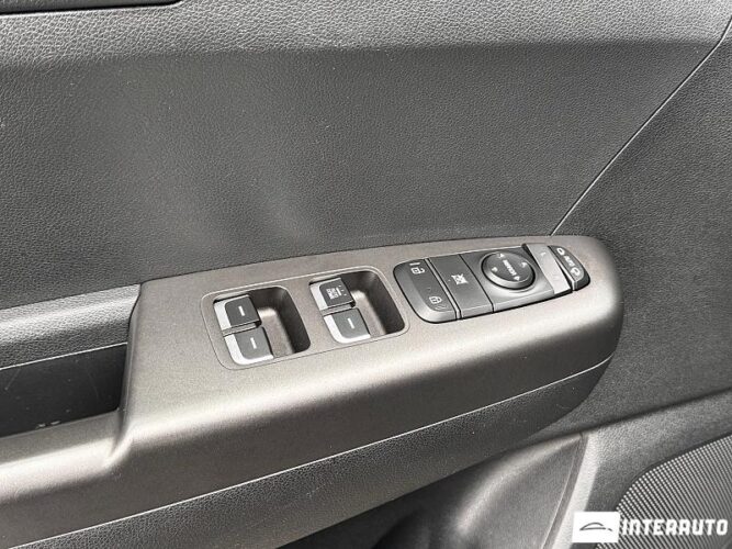 Kia Sportage 43 interauto-car