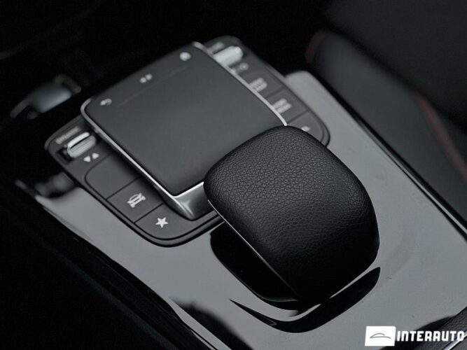 mercedes CLA 200d 2020