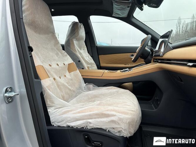 Geely Galaxy Starship 7 46 interauto-car