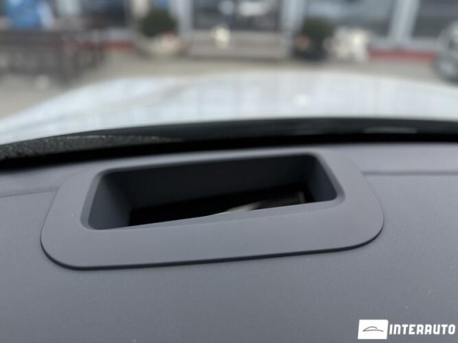 Geely Galaxy Starship 7 45 interauto-car