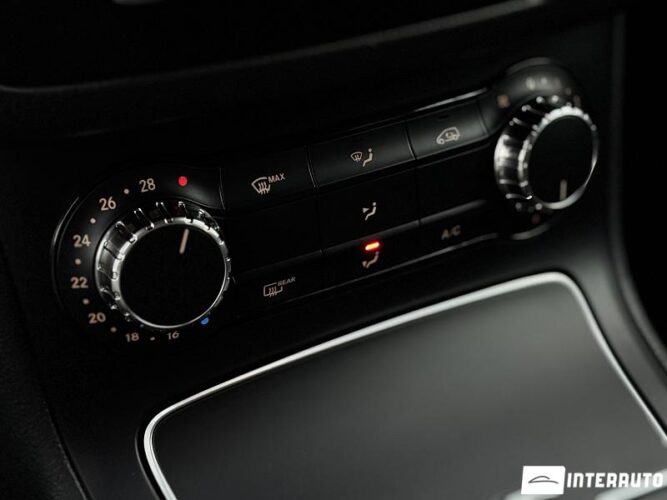 Mercedes B 180 44 interauto-car