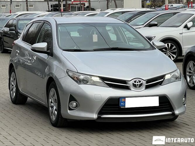 Toyota Auris 33 interauto-car