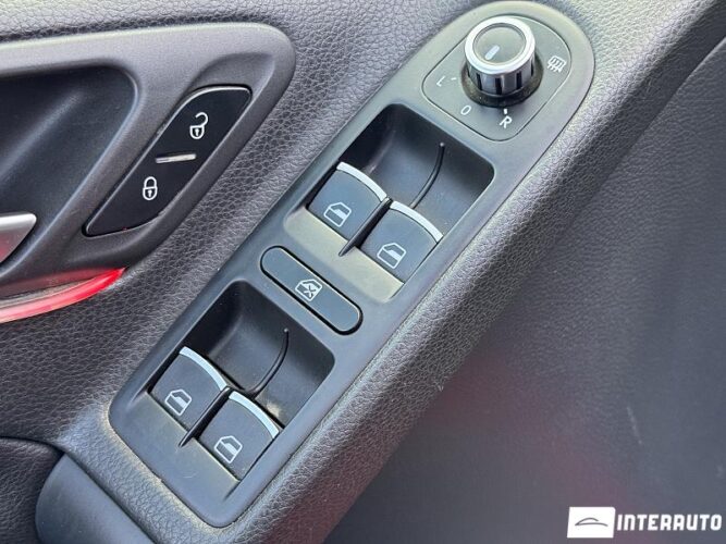 Volkswagen Golf GTI 47 interauto-car