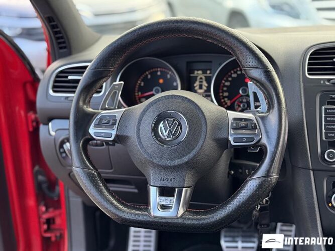 Volkswagen Golf GTI 37 interauto-car