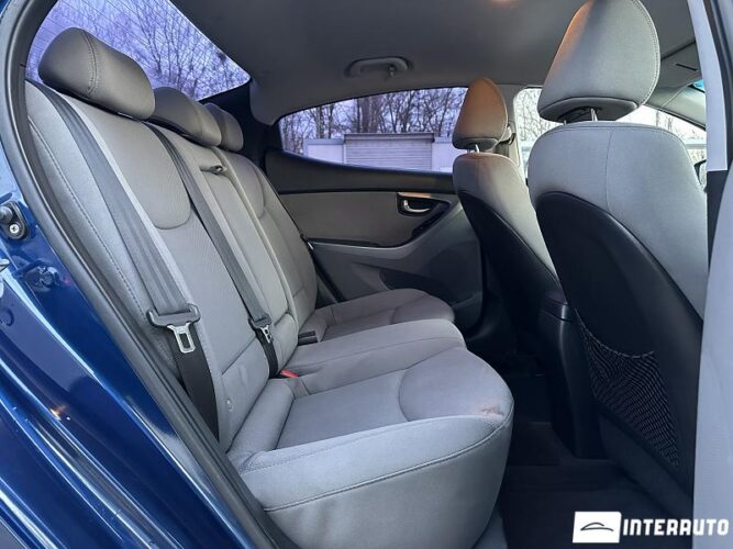 Hyundai Elantra 44 interauto-car
