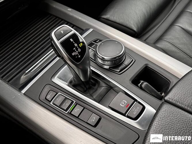 BMW X5 4.0D 46 interauto-car