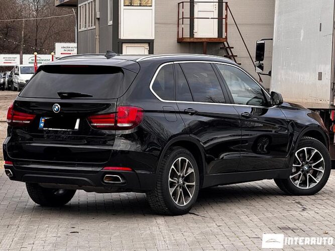 BMW X5 4.0D 38 interauto-car