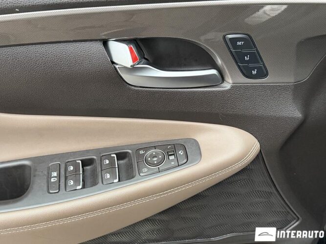 Hyundai Santa Fe 41 interauto-car