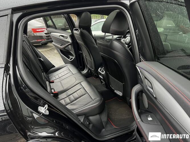 BMW X4 3.0i 40 interauto-car