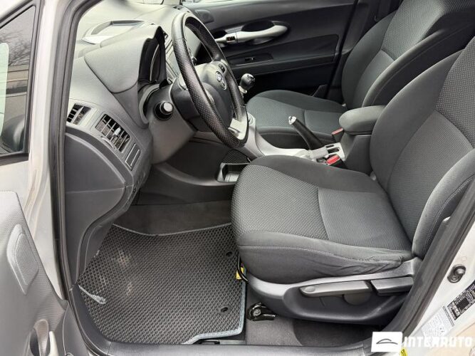 Toyota Auris 35 interauto-car