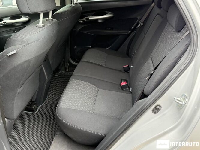 Toyota Auris 44 interauto-car