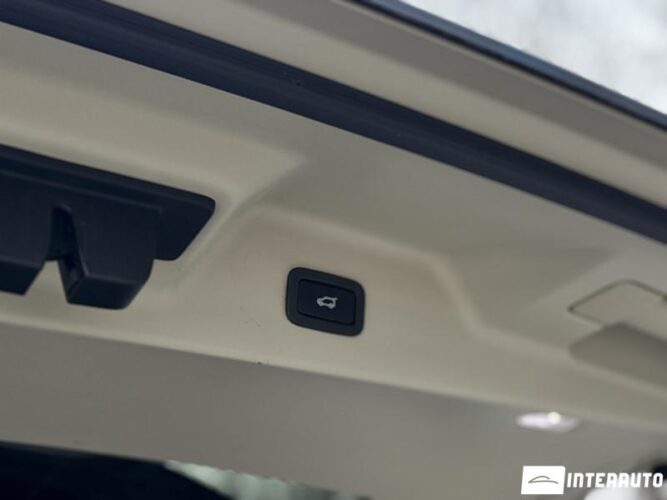 Land Rover Range Rover Vogue 43 interauto-car