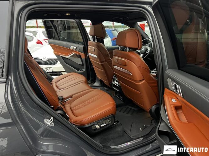 BMW X7 4.0d 63 interauto-car