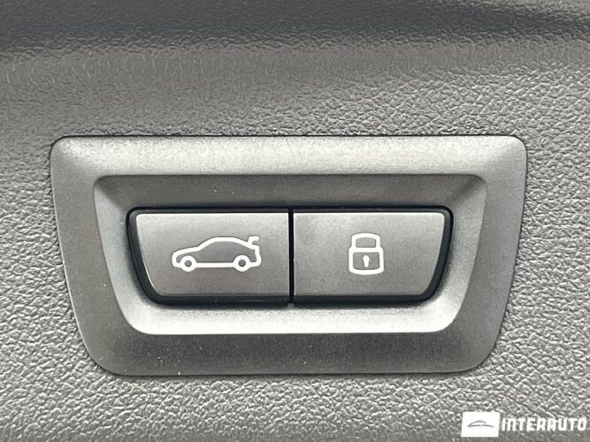 BMW X7 4.0d 65 interauto-car