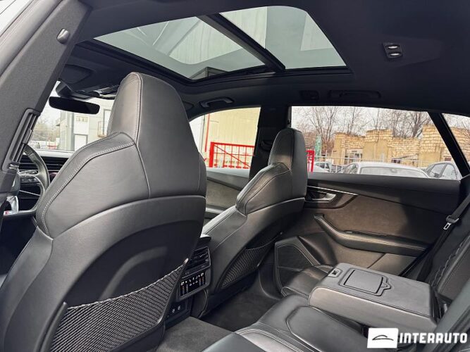 Audi Q8 55 interauto-car