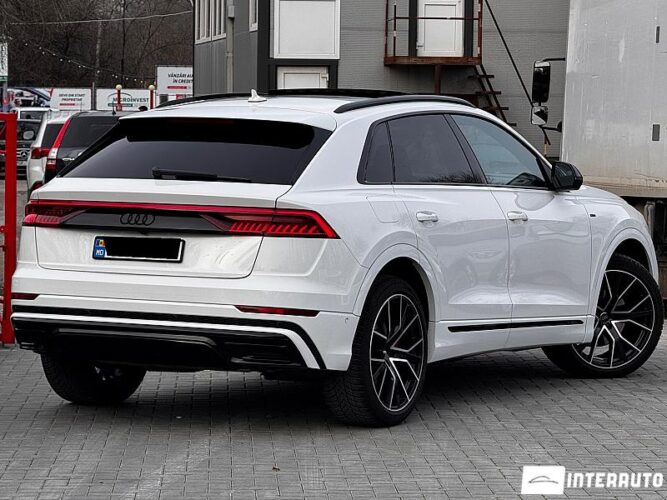 Audi Q8 40 interauto-car