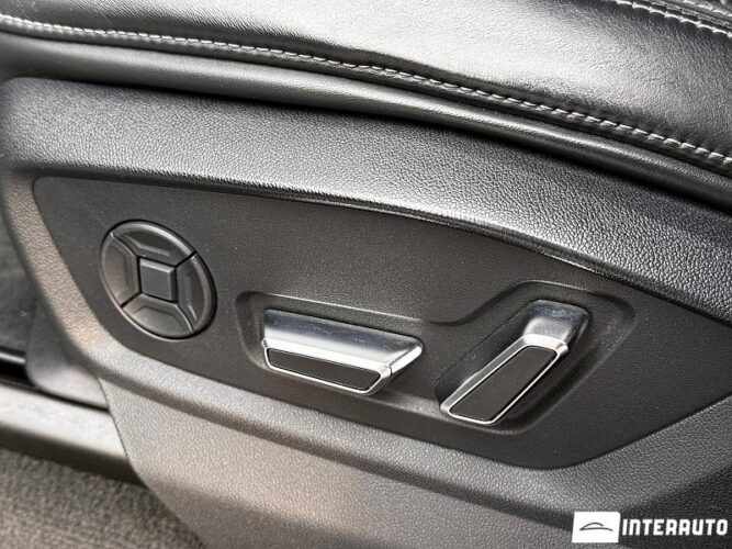 Audi Q8 53 interauto-car