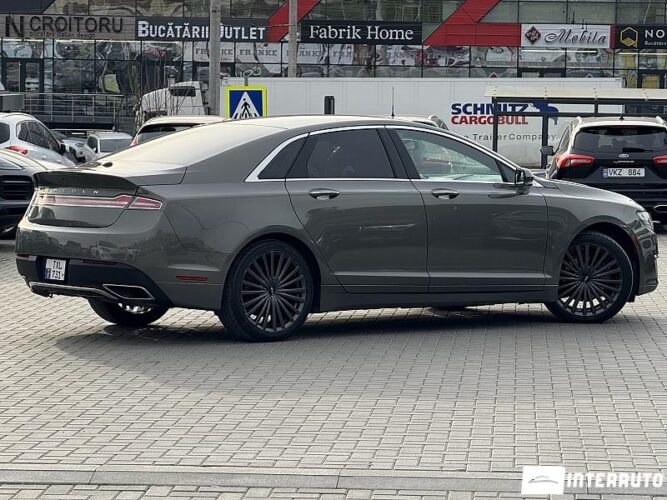 Lincoln MKZ 37 interauto-car