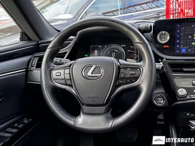 Lexus ES 300h 41 interauto-car