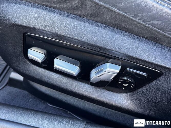 BMW 530e 58 interauto-car