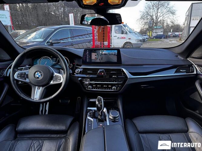 BMW 530e 42 interauto-car