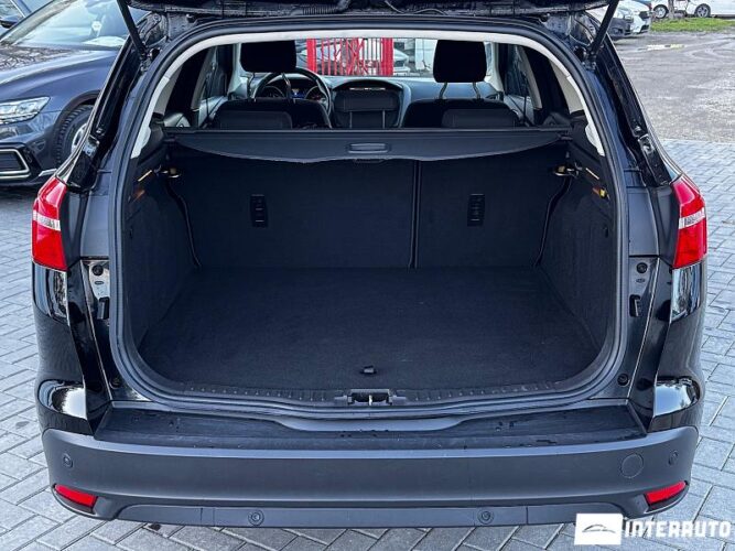 Ford Focus 44 interauto-car