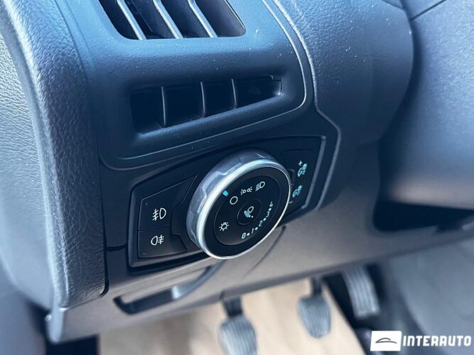 Ford Focus 45 interauto-car